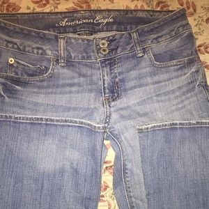 Size 6 artist American eagle